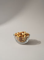 Set me 6 Mini Tasa të vegjël Qelqi me Gdhendje – Elegant & Praktik për Shërbim