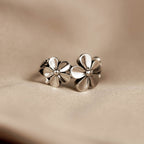 Unazë Lulesh Argjendi – Dizajn i Rregullueshëm, Elegant & Femëror