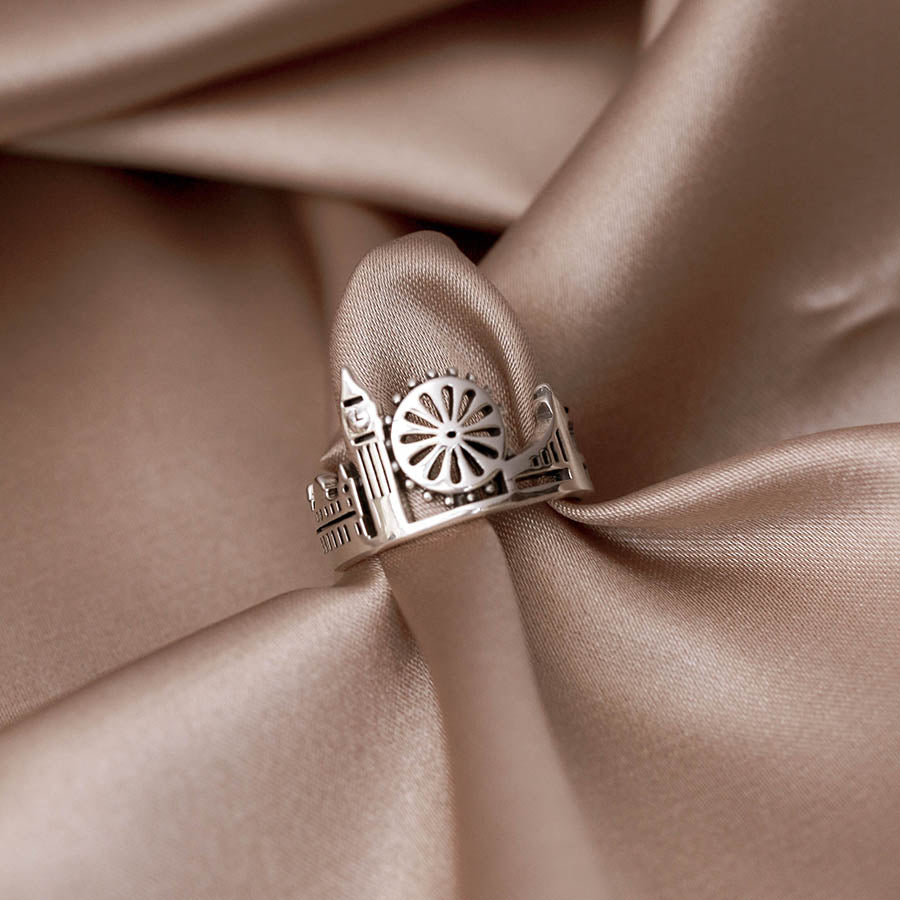 Unazë “City Skyline” – Dizajn Londër, Argjend Minimalist