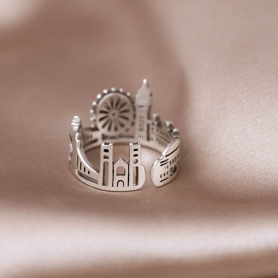 Unazë “City Skyline” – Dizajn Londër, Argjend Minimalist