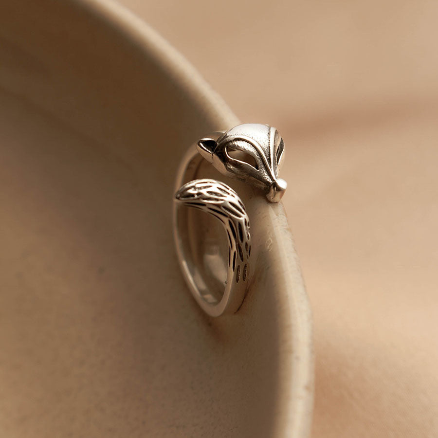 Unazë Dhelpër Argjendi – E Rregullueshme & Minimaliste