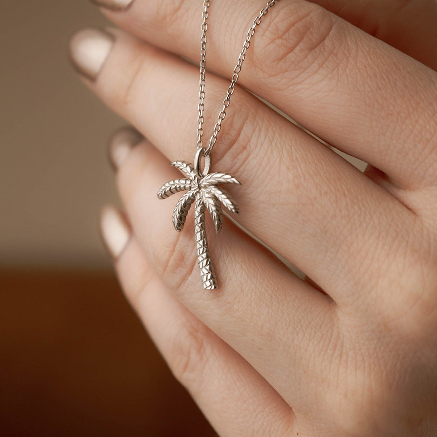 Varëse Silver 925 me Palmë – Palm Tree Pendant Necklace
