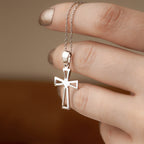 Varëse Cross Silver 925 – Dizajn Minimal & Elegancë Moderne