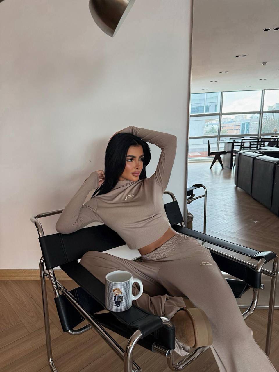 Set 2-Pjesësh Premium për Femra – Crop Top & Pantallona Wide-Leg (Nude Beige)