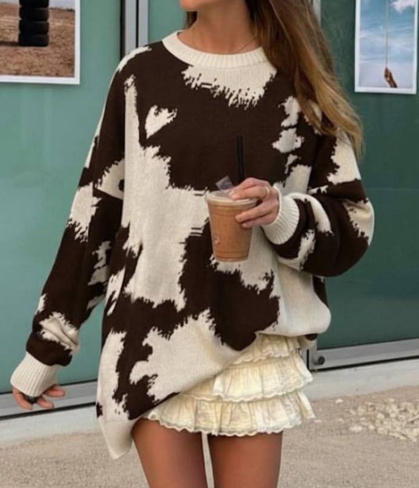 Pulovër Oversize Abstrakt Kafe-qumesht – Model Street Style