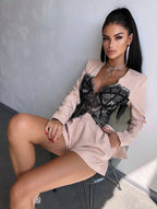 Set Dy-Pjesësh Elegant me Korse Dantelle – Ngjyrë Pjeshkë