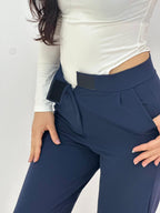 Pantallona Elegante për Femra | Bel i Lartë & Prerje Moderne | Ngjyrë Blu e Errët | Chic, Minimal & Timeless