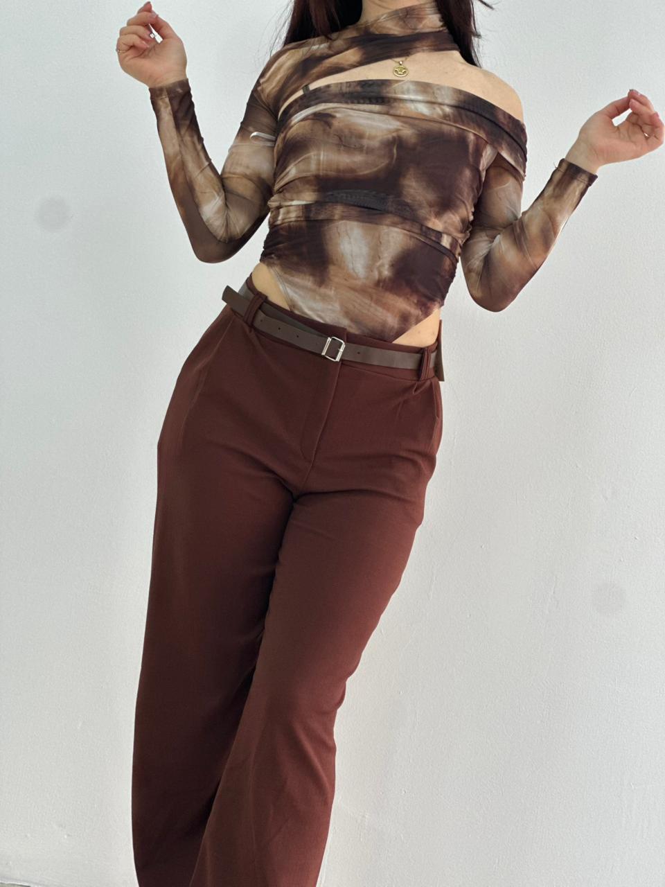 Pantallona me bel te larte – Prerje e drejte, e rehatshme & Stil Minimalist