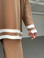 Set Triko 2-Pjesësh për Femra – Oversized Top & Pantallona Wide-Leg me Vija