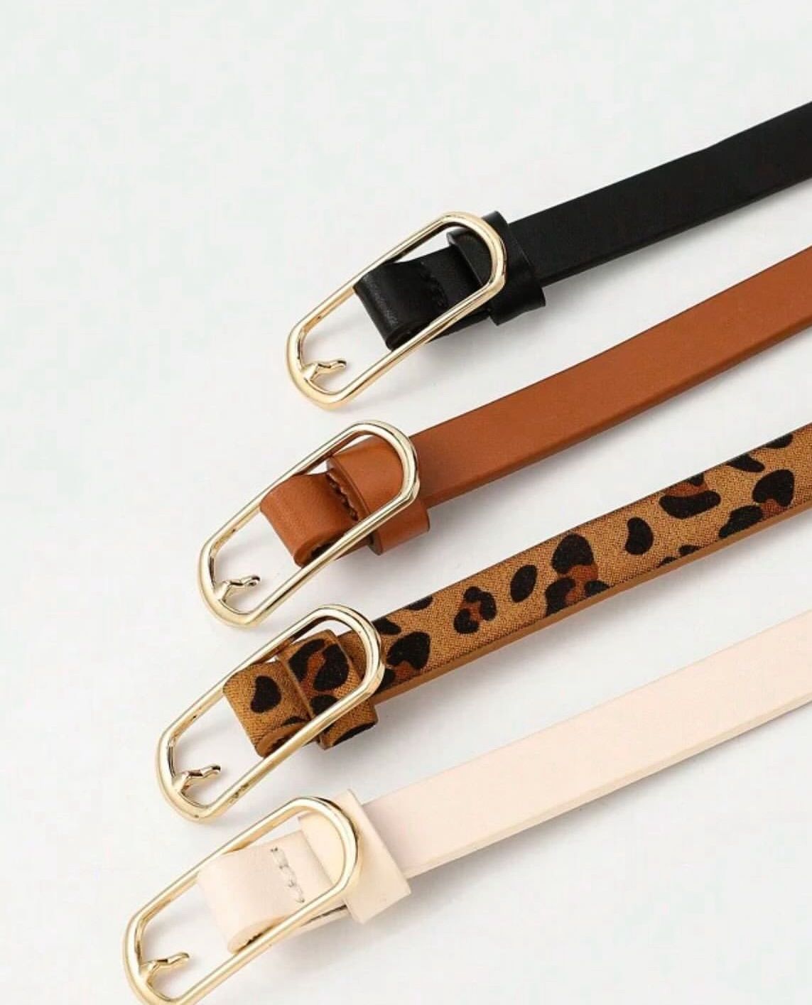 Rripa Minimalistë për Femra - Elegancë për Çdo Veshje