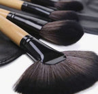 Set Profesional Furçash Make-up – 24 Copë me Dorëza Druri & Çantë Organizimi